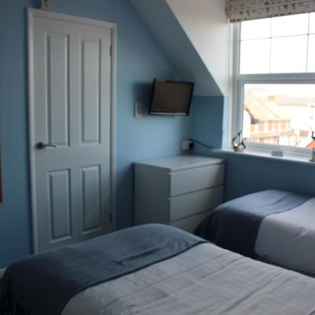 Beamsley Lodge B&B อีสต์บอร์น ภายนอก รูปภาพ