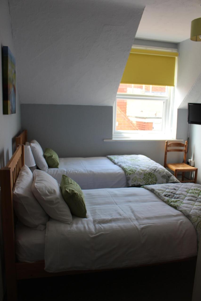 Beamsley Lodge B&B อีสต์บอร์น ภายนอก รูปภาพ