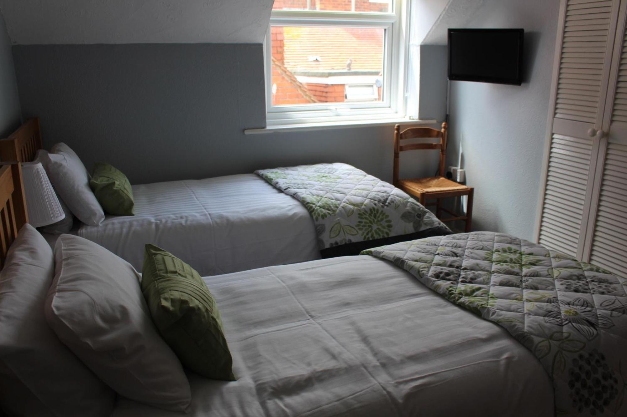 Beamsley Lodge B&B อีสต์บอร์น ภายนอก รูปภาพ