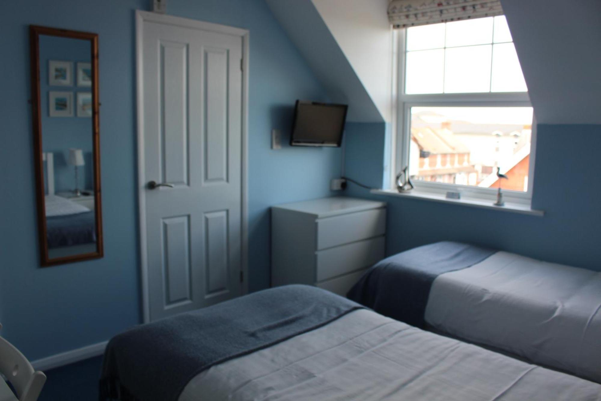 Beamsley Lodge B&B อีสต์บอร์น ภายนอก รูปภาพ