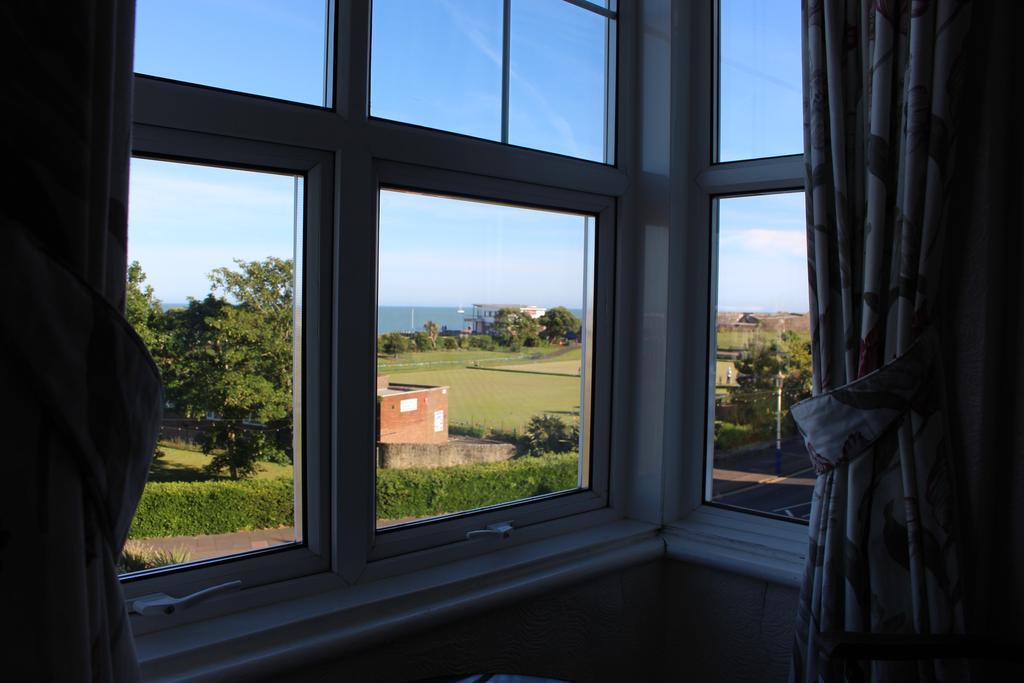 Beamsley Lodge B&B อีสต์บอร์น ภายนอก รูปภาพ