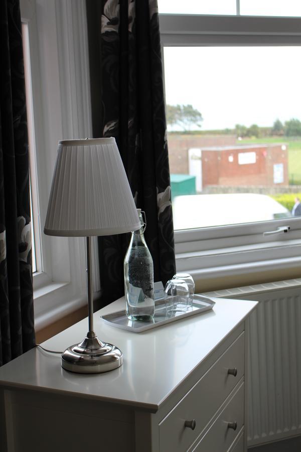 Beamsley Lodge B&B อีสต์บอร์น ภายนอก รูปภาพ