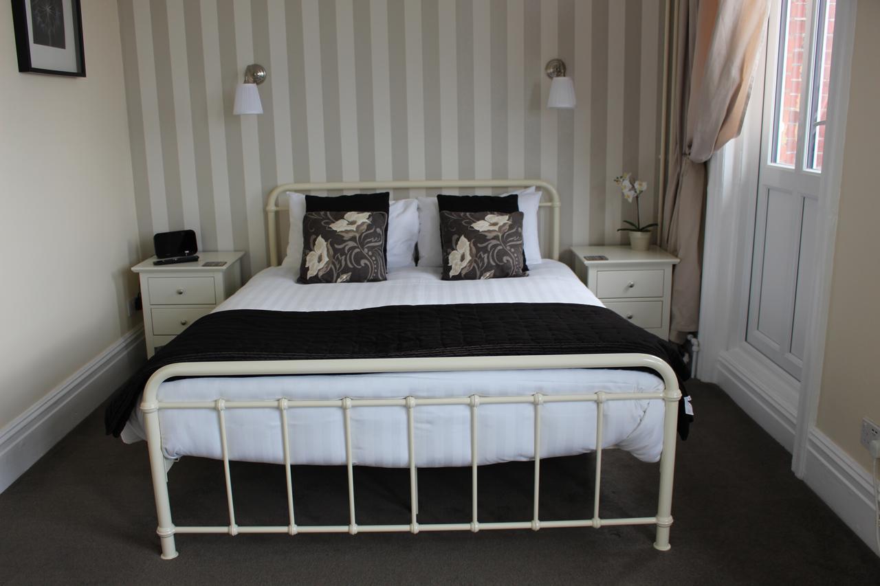 Beamsley Lodge B&B อีสต์บอร์น ภายนอก รูปภาพ