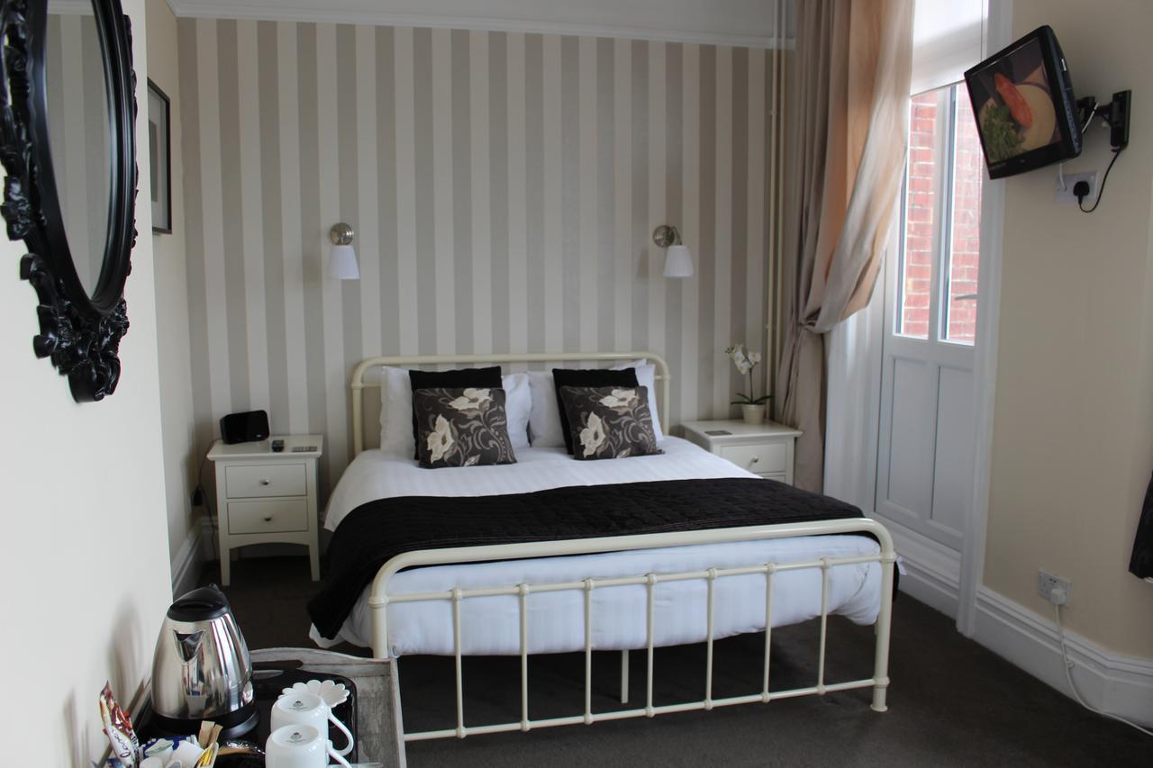 Beamsley Lodge B&B อีสต์บอร์น ภายนอก รูปภาพ