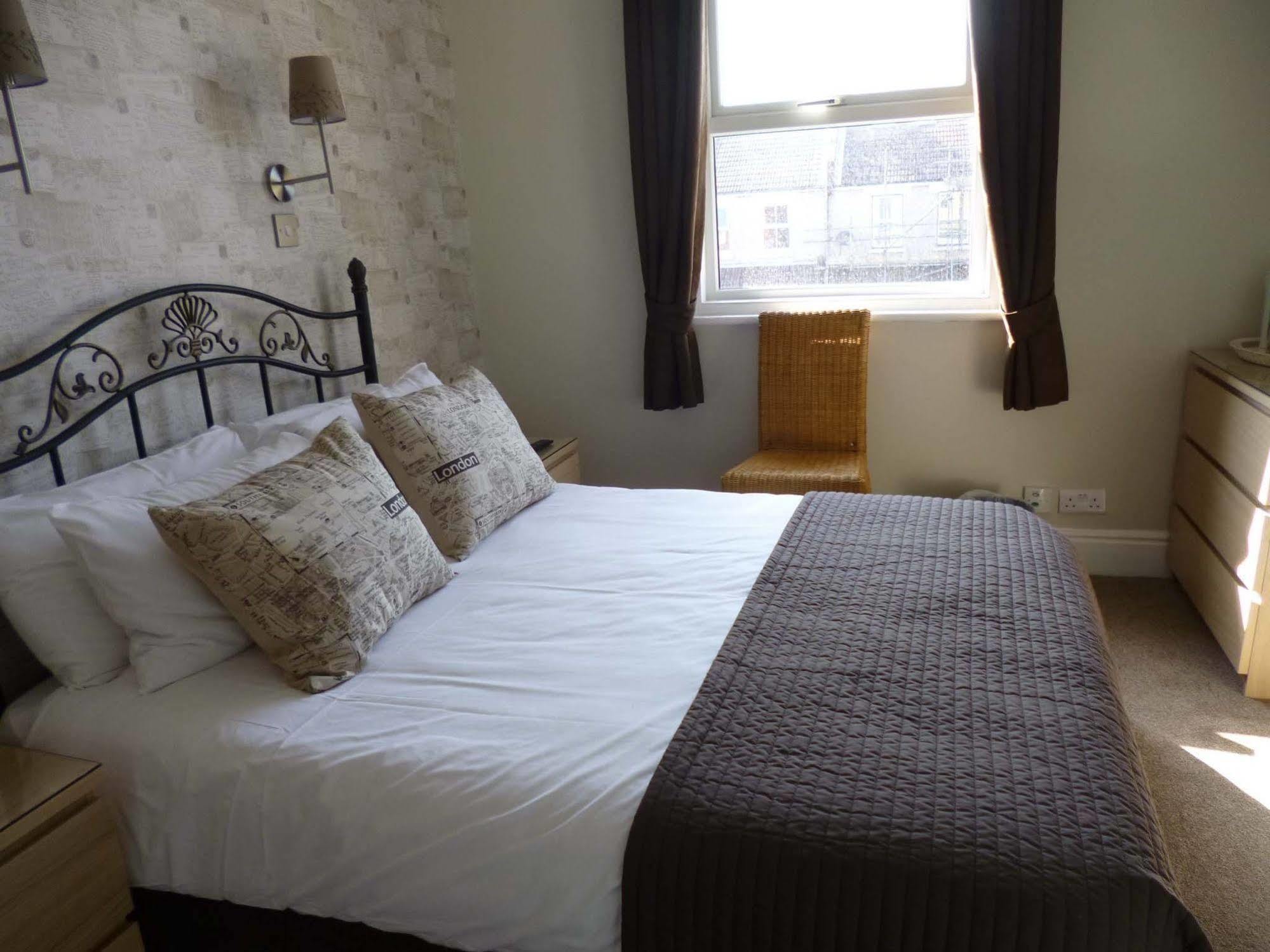 Beamsley Lodge B&B อีสต์บอร์น ภายนอก รูปภาพ