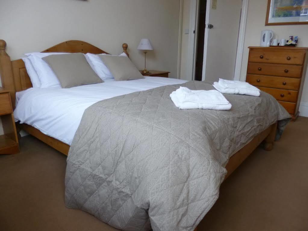 Beamsley Lodge B&B อีสต์บอร์น ภายนอก รูปภาพ
